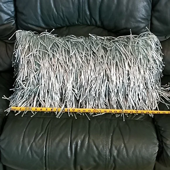 425 South Los Angeles Rectangular Fringe Pillows. Set Of 2. Teal. 28"x14". Great - Picture 10 of 13